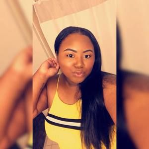 Meet your Posher, Sienna